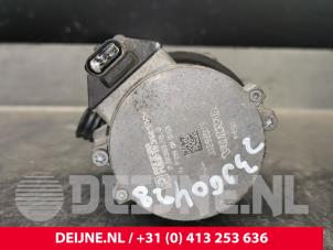 Volvo V60 Additional water pump O230201 photo 3