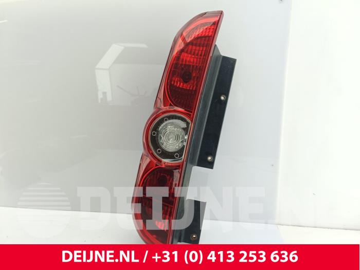 Opel Combo Rücklicht links O230298