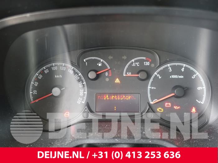 Opel Combo Kilometerteller KM O230311