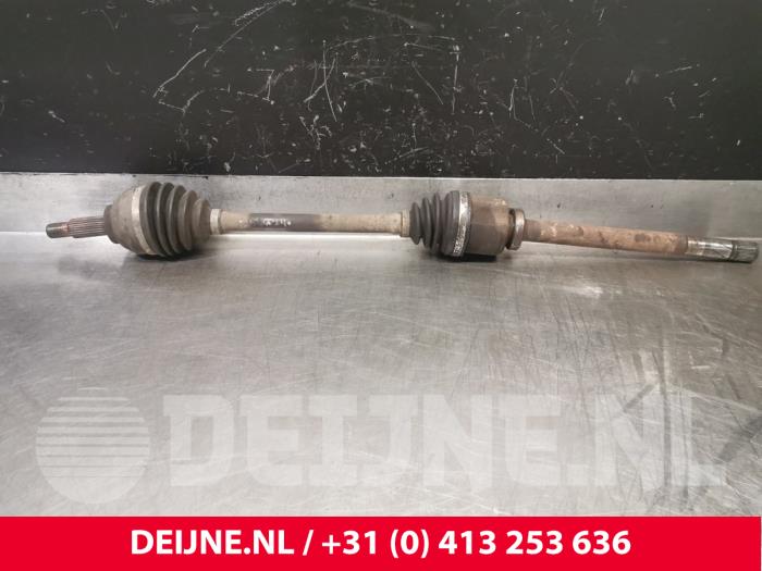 Renault Trafic Antriebswelle rechts vorne O230356