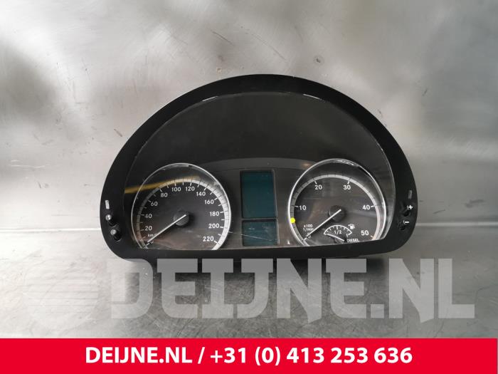 Mercedes Vito Kilometerteller KM O230460