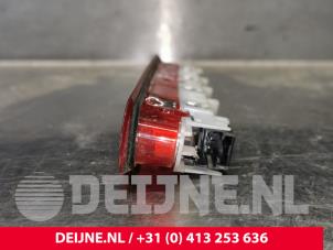 Peugeot Expert Third brake light O230499 photo 3