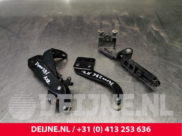 Volkswagen Transporter Schiebetürrolle rechts O230502