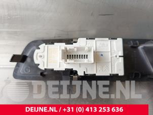 Peugeot Expert Electric window switch O230534 photo 3