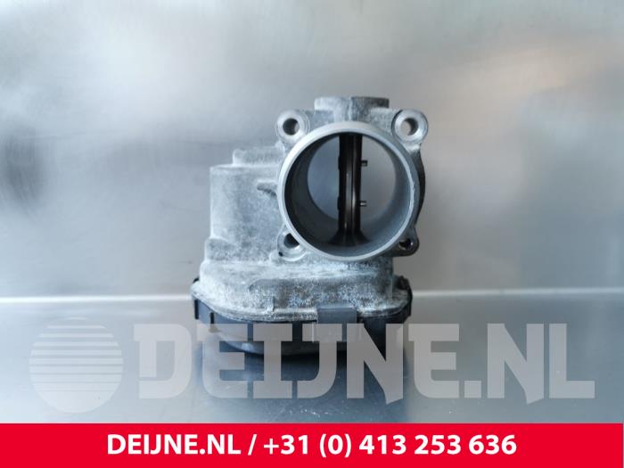 Volvo V70 Throttle body O230600