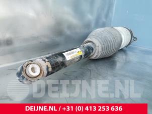Tesla Model S Rear shock absorber, right O230660 photo 2