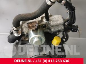 Mercedes Sprinter Mechanical fuel pump O230684 photo 2