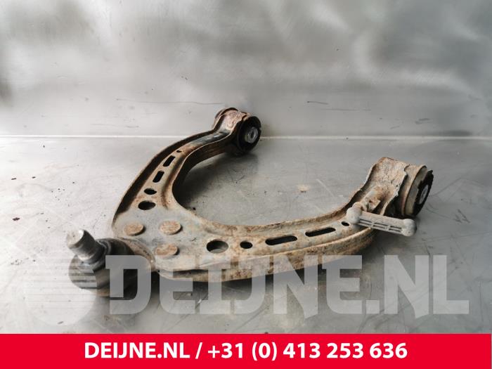Tesla Model S Querlenker oben rechts vorne O230697