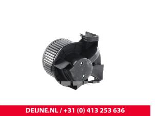 Renault Kangoo Kachel Ventilatiemotor O9990002337 foto 2
