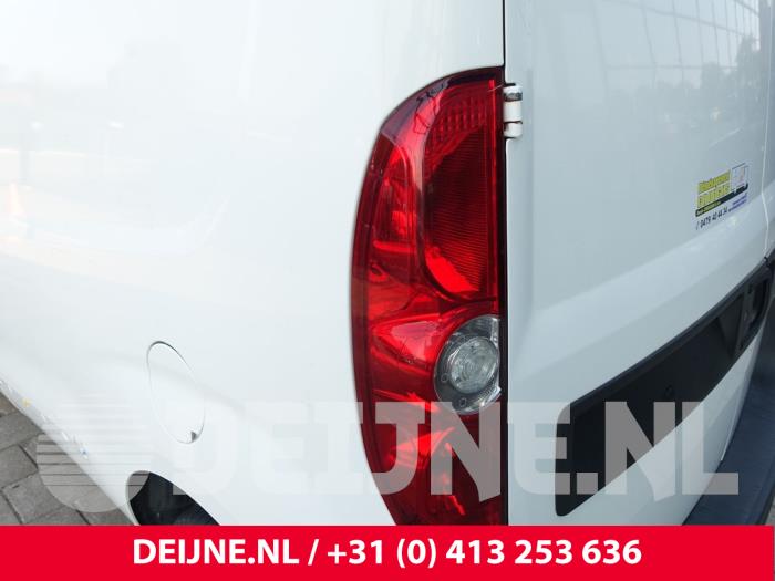 Opel Combo Rücklicht links O230736