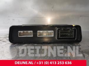 Tesla Model S Central door locking module O230792 photo 3