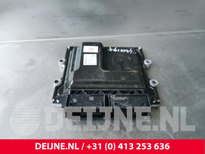 Volvo S90 Engine management computer O230829