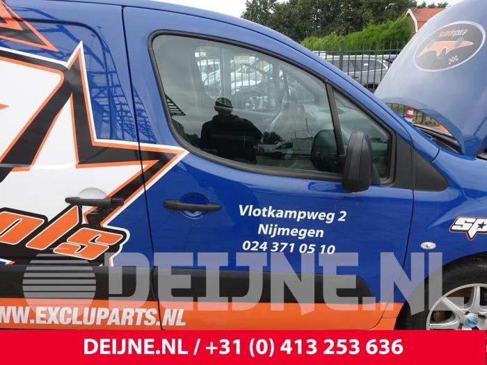 Peugeot Partner Tür 2-türig rechts O230840