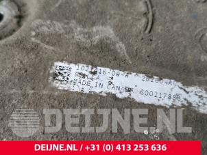 Tesla Model S Querlenker unten rechts hinten O230842 foto 3