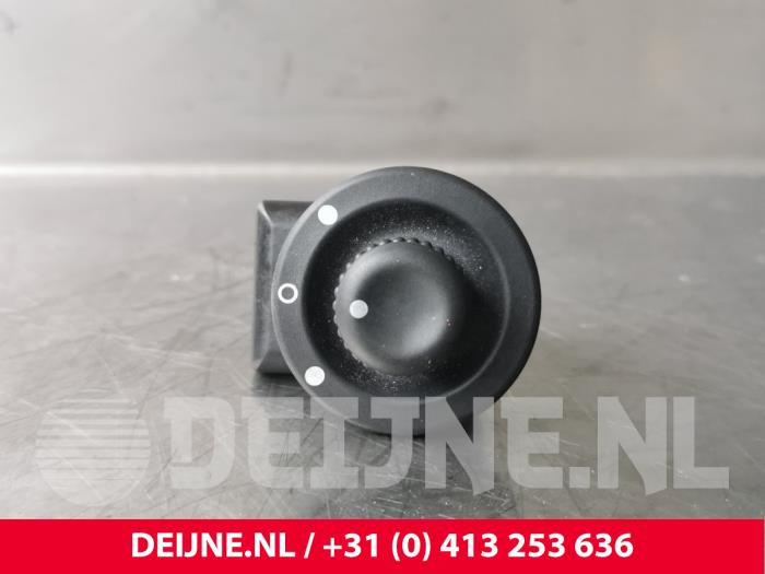 Opel Vivaro Spiegel Schalter O231151