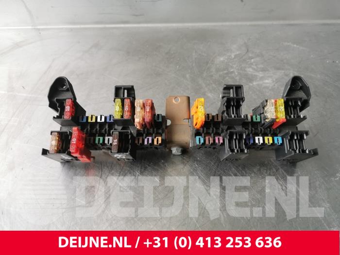 Mercedes Vito Zekeringkast O231159