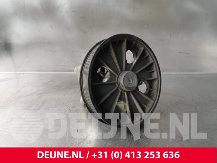 Gebruikte Servopomp Volvo V70 (SW) 2.4 D 20V Prijs € 125,00 Margeregeling aangeboden door van Deijne Onderdelen Uden B.V.