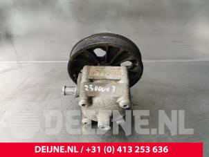 Volvo V70 Lenkkraftverstärker Pumpe O231080 foto 3