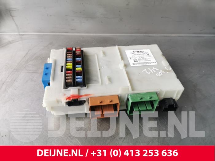 Gebruikte Computer Body Control Volvo V70 (BW) 2.0 D 16V Prijs € 125,00 Margeregeling aangeboden door van Deijne Onderdelen Uden B.V.