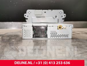 Volkswagen Caddy Display Multi Media regelunit O231167 foto 3
