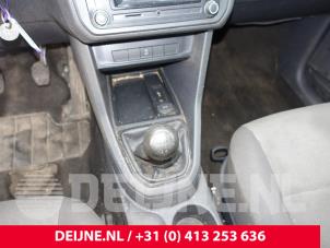 Gebruikte Versnellingspook Volkswagen Caddy IV 2.0 TDI 75 Prijs € 96,80 Inclusief btw aangeboden door van Deijne Onderdelen Uden B.V.