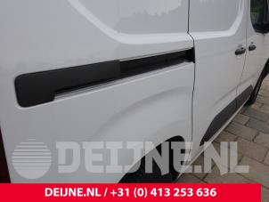 Peugeot Partner Schuifdeur Rail rechts O231332 foto 2