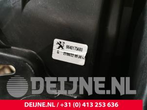 Peugeot Partner Ruitmechaniek 2Deurs links-voor O231351 foto 3