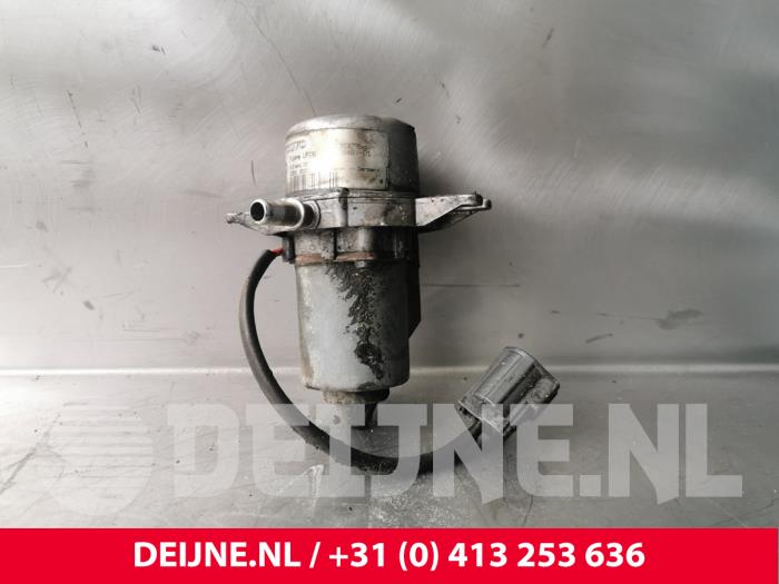 Gebruikte Vacuumpomp Rembekrachtiging Volvo V70 (SW) 2.5 R Turbo 20V Prijs € 150,00 Margeregeling aangeboden door van Deijne Onderdelen Uden B.V.