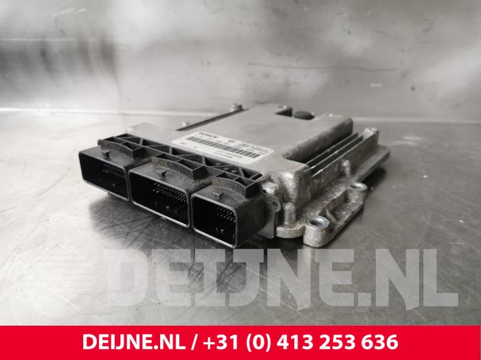 Opel Vivaro Computer Motormanagement O231365