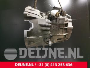 Gebruikte Versnellingsbak Ford Transit Custom 2.2 TDCi 16V FWD Prijs € 1.512,50 Inclusief btw aangeboden door van Deijne Onderdelen Uden B.V.