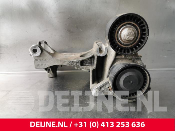 Gebruikte Dynamosteun onder Fiat Talento 1.6 MultiJet Biturbo 115 Prijs € 66,55 Inclusief btw aangeboden door van Deijne Onderdelen Uden B.V.
