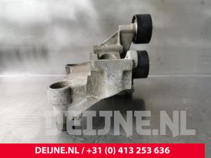 Fiat Talento Dynamostütze unten O231530 foto 3
