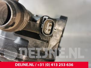 Citroen Berlingo Thermostat housing O231547 photo 3