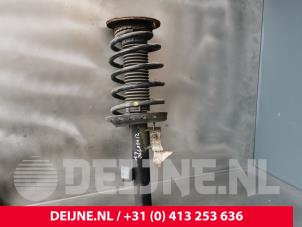 Volvo XC70 Schokdemperpoot links-voor O231609 foto 2