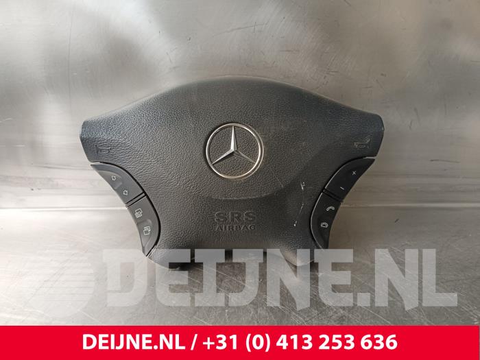 Mercedes Viano Left airbag (steering wheel) O231781