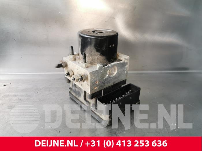 Volvo V70 ABS Pomp O231852