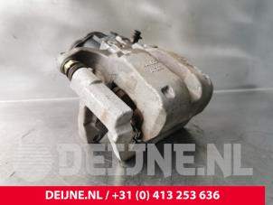 Tesla Model Y Remklauw (Tang) rechts-achter O231929 foto 2