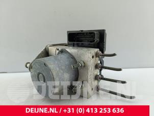 Mercedes Sprinter ABS pump O231953 photo 2