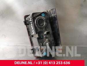 Opel Vivaro Achterlicht links O232001 foto 2