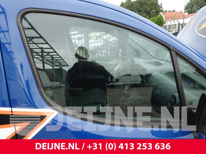 Peugeot Partner Fenstermechanik 2-türig rechts vorne O232034