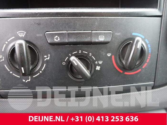 Peugeot Partner Heater control panel O232061