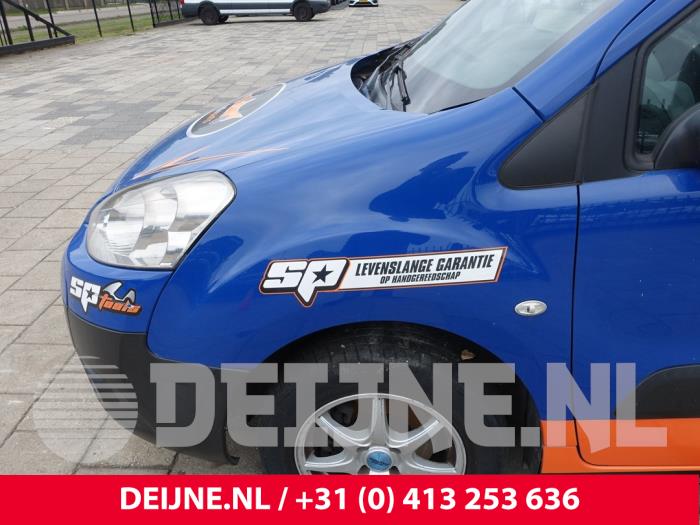 Peugeot Partner Kotflügel links vorne O232081