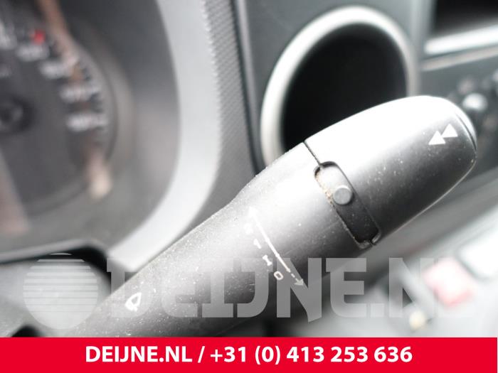 Peugeot Partner Steering column stalk O232050