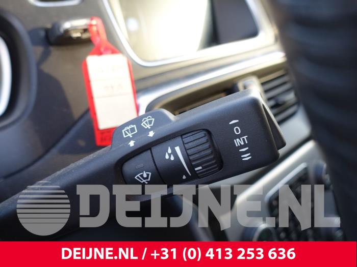 Volvo V40 Steering column stalk O232167