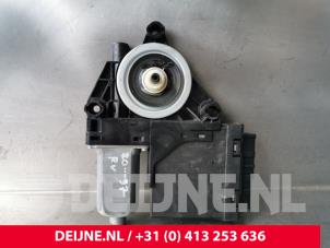 Volvo XC60 Door window motor O232221 photo 2