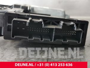 Volvo XC60 Door window motor O232221 photo 3