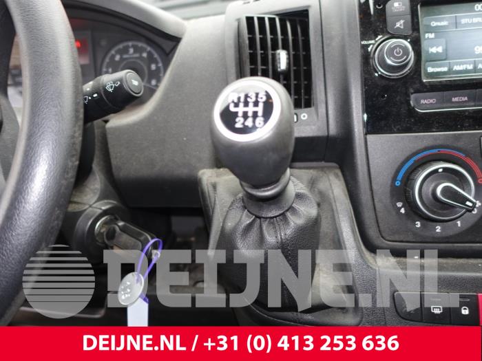 Citroen Jumper Versnellingspook O232531