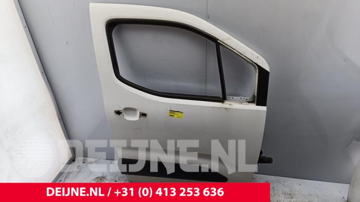 Toyota Pro-Ace City Tür 2-türig rechts O232623