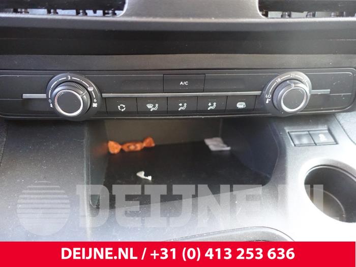 Toyota Pro-Ace City Heizung Bedienpaneel O232616