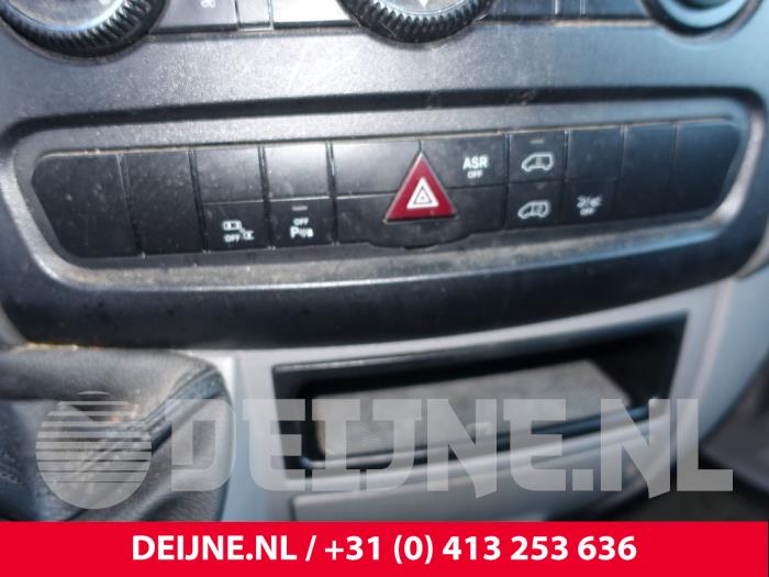 Mercedes Sprinter Paniekverlichtings Schakelaar O232723
